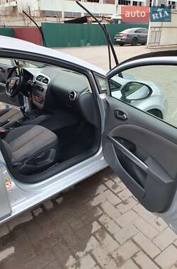 Хэтчбек SEAT Leon 2009 в Запорожье