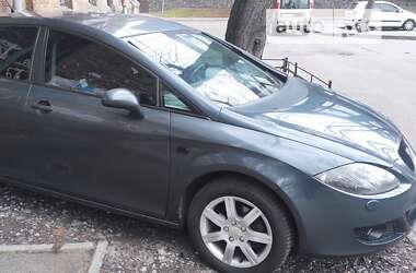Хэтчбек SEAT Leon 2005 в Киеве