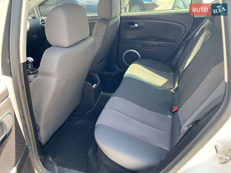 Хетчбек SEAT Leon 2008 в Одесі