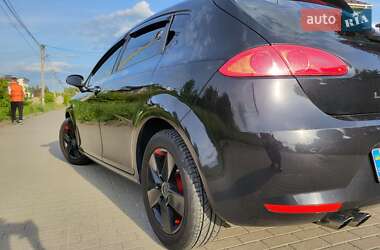 Хэтчбек SEAT Leon 2006 в 