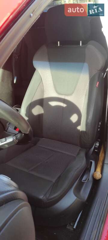 Хэтчбек SEAT Leon 2008 в Киеве