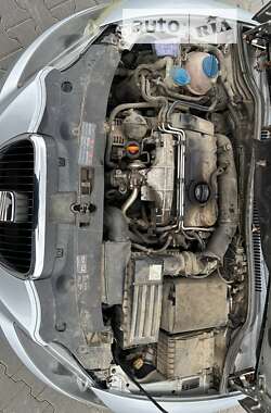 Хэтчбек SEAT Leon 2006 в 