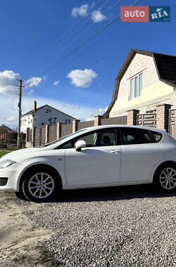 Хетчбек SEAT Leon 2011 в Баришівка