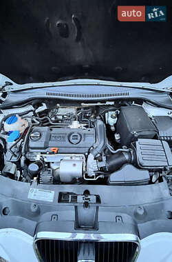 Хэтчбек SEAT Leon 2011 в 