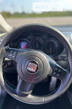 Хэтчбек SEAT Leon 2008 в 