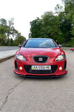 Хэтчбек SEAT Leon 2011 в Киеве