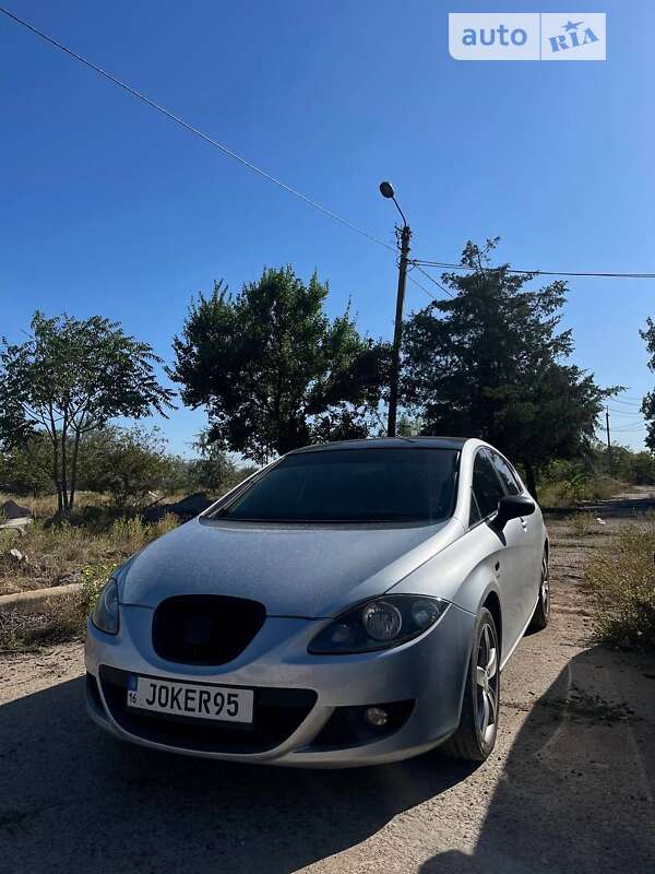 Хэтчбек SEAT Leon 2008 в Одессе