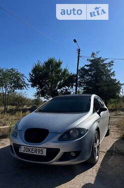 Хэтчбек SEAT Leon 2008 в Одессе