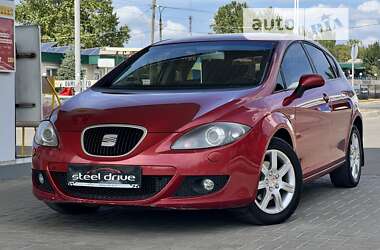 Хэтчбек SEAT Leon 2006 в Николаеве