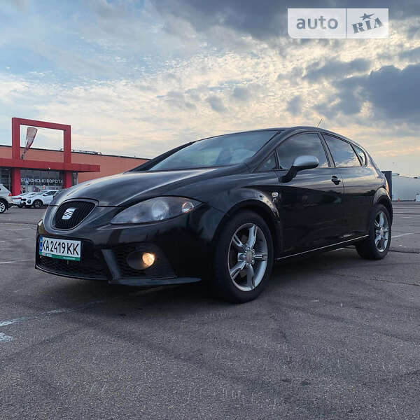 Хетчбек SEAT Leon 2007 в Києві