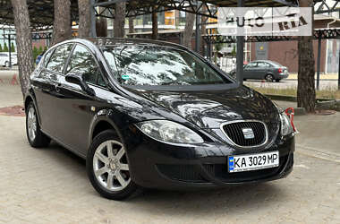 Хетчбек SEAT Leon 2006 в Києві