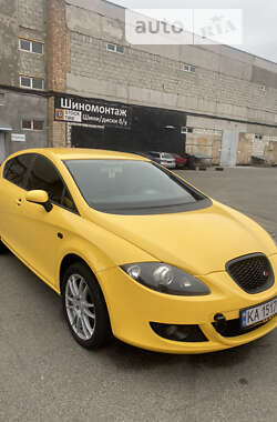 Хетчбек SEAT Leon 2008 в Києві