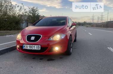 Хэтчбек SEAT Leon 2006 в Киеве