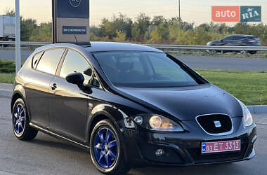 Хэтчбек SEAT Leon 2011 в Днепре