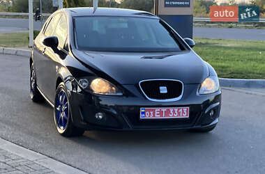 Хэтчбек SEAT Leon 2011 в Днепре