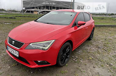 Хэтчбек SEAT Leon 2013 в Львове