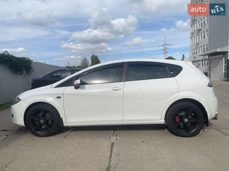 Хетчбек SEAT Leon 2008 в Одесі