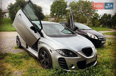 Хэтчбек SEAT Leon 2006 в 