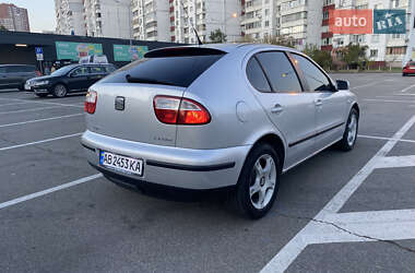 Хэтчбек SEAT Leon 2002 в 