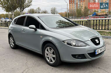 Хэтчбек SEAT Leon 2006 в Днепре