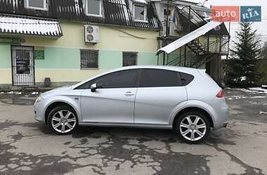 Хэтчбек SEAT Leon 2009 в 