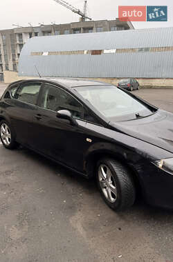 Хэтчбек SEAT Leon 2008 в Луцке