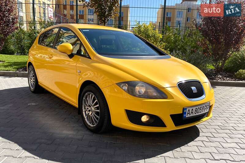 Хетчбек SEAT Leon 2011 в Києві