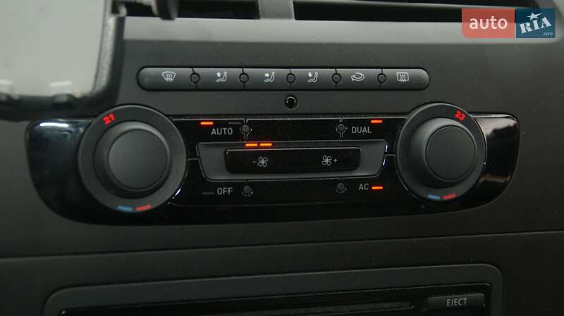 Хэтчбек SEAT Leon 2011 в Черкассах