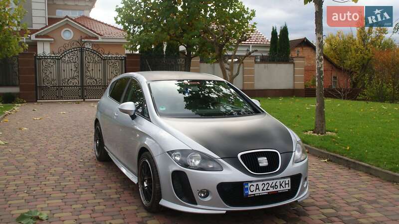 Хэтчбек SEAT Leon 2011 в Черкассах