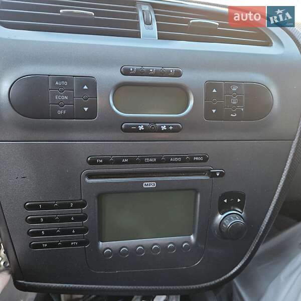 Хетчбек SEAT Leon 2008 в Києві