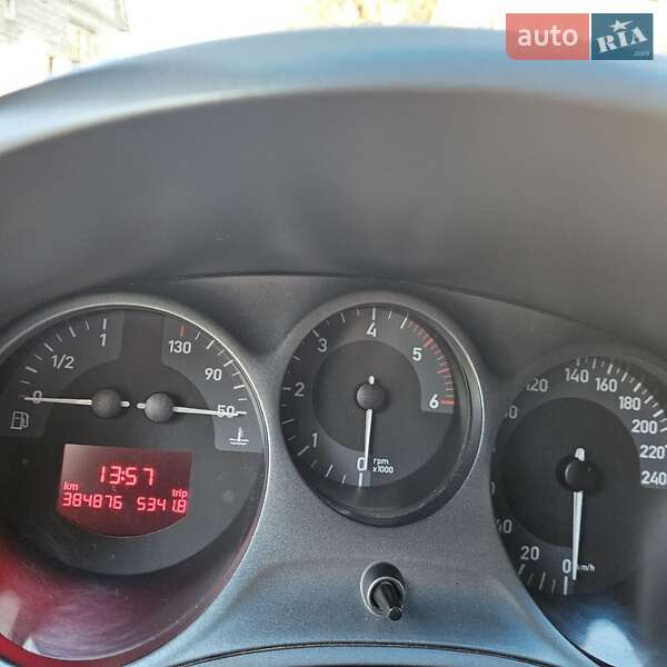 Хэтчбек SEAT Leon 2008 в Киеве