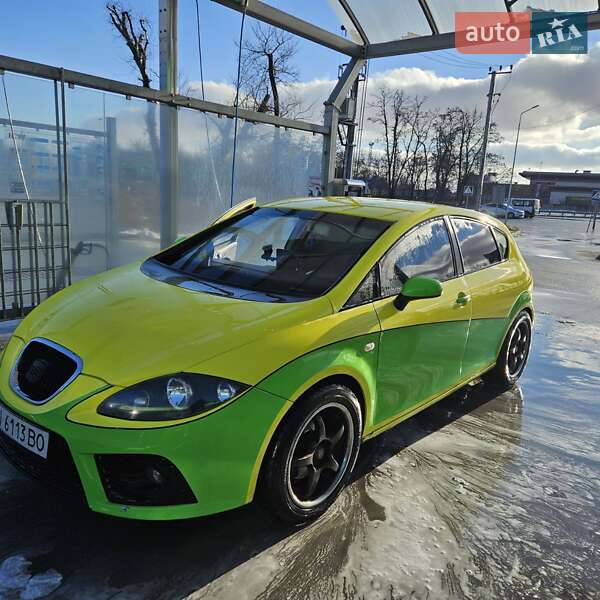 Хетчбек SEAT Leon 2008 в Києві
