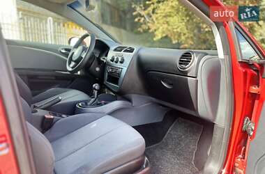 Хетчбек SEAT Leon 2005 в Миколаєві