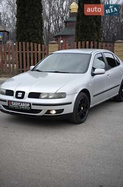 Хетчбек SEAT Leon 2002 в Дніпрі