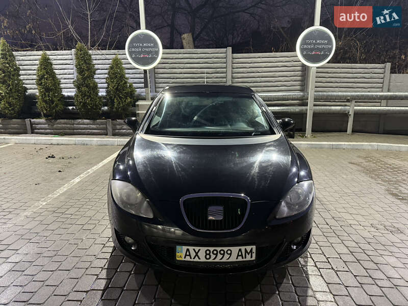 Хэтчбек SEAT Leon 2006 в Харькове