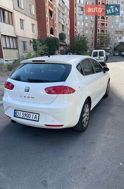Хетчбек SEAT Leon 2010 в 
