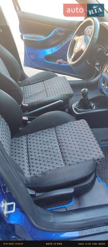 Хэтчбек SEAT Leon 1999 в Киеве