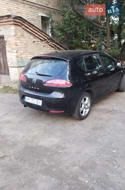 Хэтчбек SEAT Leon 2008 в 