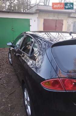 Хэтчбек SEAT Leon 2008 в 