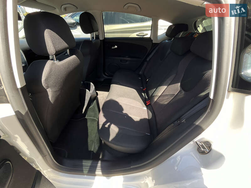 Хетчбек SEAT Leon 2008 в Києві фото 11 Хетчбек SEAT Leon 2008 в Києві