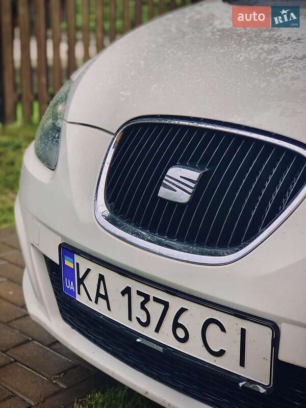 Хэтчбек SEAT Leon 2010 в Киеве фото 4 Хэтчбек SEAT Leon 2010 в Киеве