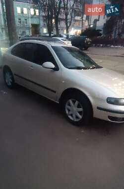 Хетчбек SEAT Leon 2004 в Києві