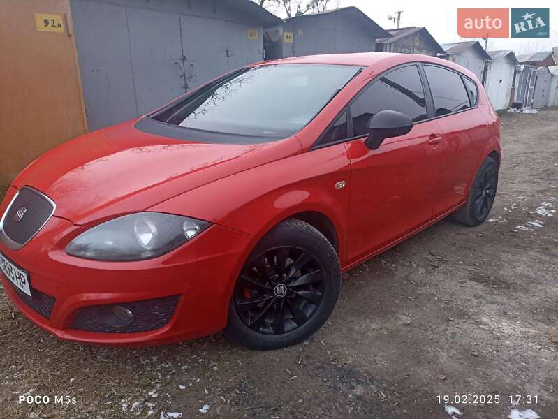 Хетчбек SEAT Leon 2011 в Івано-Франківську