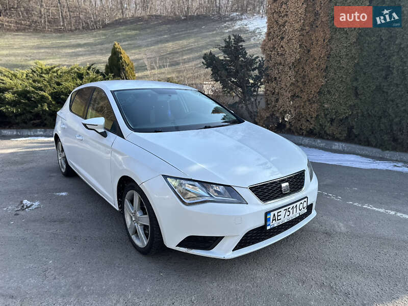 Хэтчбек SEAT Leon 2014 в Полтаве