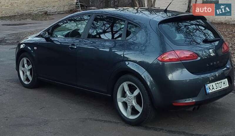 Хэтчбек SEAT Leon 2008 в Киеве фото 7 Хэтчбек SEAT Leon 2008 в Киеве
