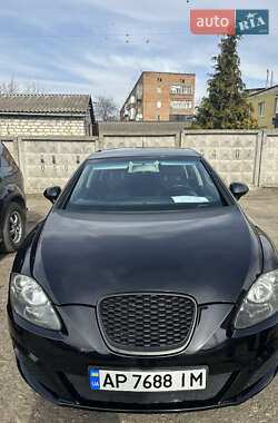 Хэтчбек SEAT Leon 2010 в Шполе