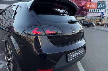 Хэтчбек SEAT Leon 2007 в Киеве