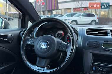 Хэтчбек SEAT Leon 2007 в Киеве