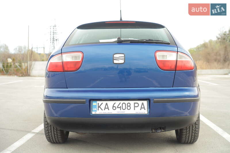 Хетчбек SEAT Leon 2000 в Ірпені