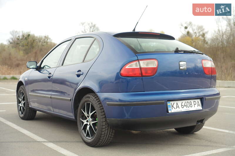 Хетчбек SEAT Leon 2000 в Ірпені